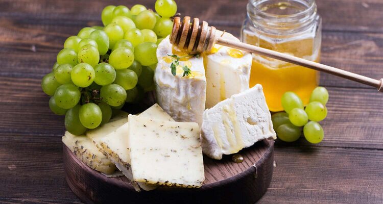 はちみつの上手な使い方とチーズとのペアリングを学ぼう！～　ワインも一緒に楽しみましょう　～
