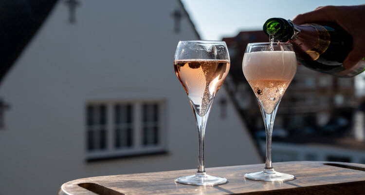 イタリアンロゼの極み絶景レストラン「VINOMONDO」で味わう