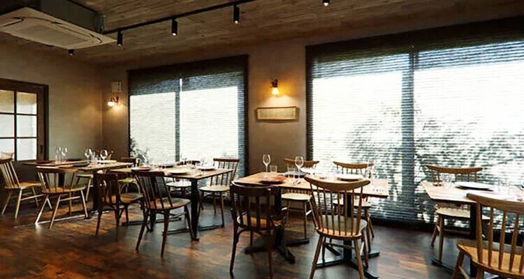 古都鎌倉・由比ヶ浜の大人気チーズ料理店「スブリデオ」で　チーズ料理とワインを楽しもう！ 春の訪れを感じて